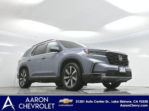 2023 Honda Pilot Touring 8-Passenger