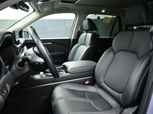 2023 Honda Pilot Touring 8-Passenger