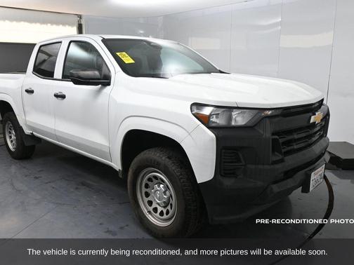 2024 Chevrolet Colorado WT