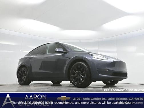 2023 Tesla Model Y Long Range Dual Motor All-Wheel Drive