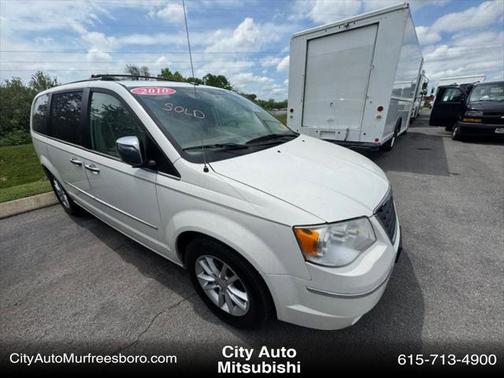 2010 Chrysler Town & Country Limited