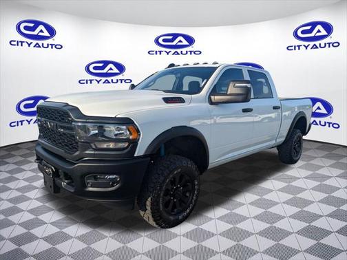 2024 RAM 2500 Tradesman Crew Cab 4x4 6'4' Box