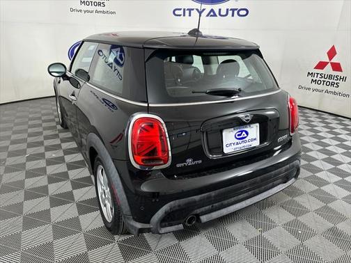 2022 MINI Hardtop Cooper