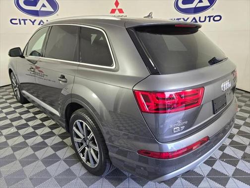 2019 Audi Q7 55 Premium Plus
