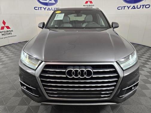 2019 Audi Q7 55 Premium Plus
