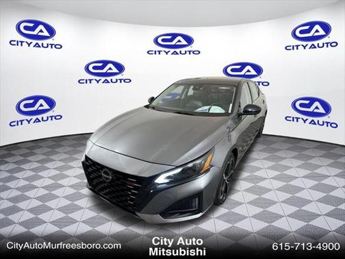2023 Nissan Altima SR FWD