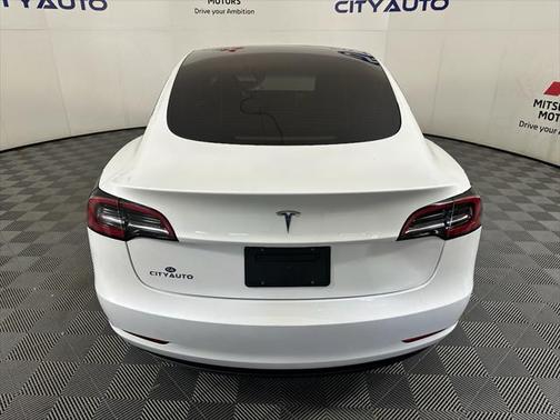 2023 Tesla Model 3 Standard Range