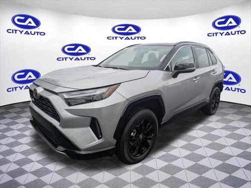 2025 Toyota RAV4 Hybrid SE