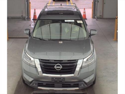 2022 Nissan Pathfinder Platinum 4WD