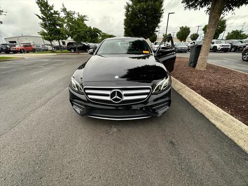 2017 Mercedes-Benz E-Class Sport