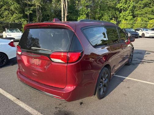 2019 Chrysler Pacifica Touring-L Plus