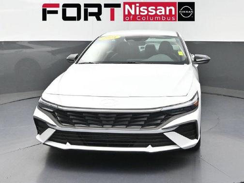 White 2025 Hyundai ELANTRA SEL Sport