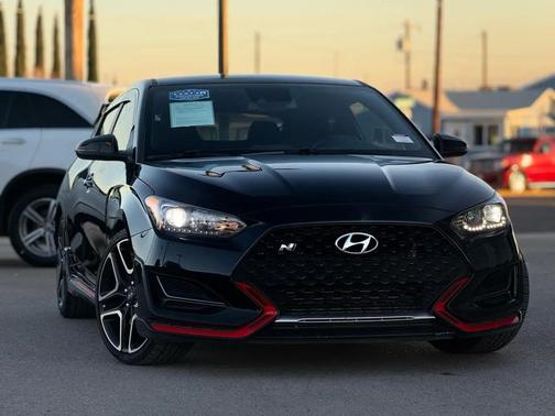 2022 Hyundai Veloster N Base