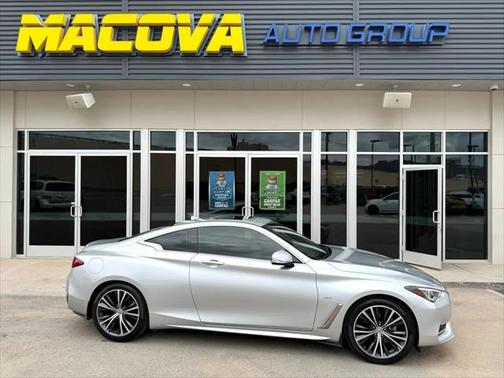 2018 INFINITI Q60 2.0t LUXE