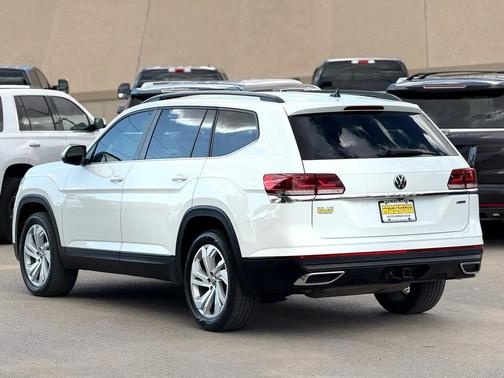 2022 Volkswagen Atlas 3.6L SE w/Technology