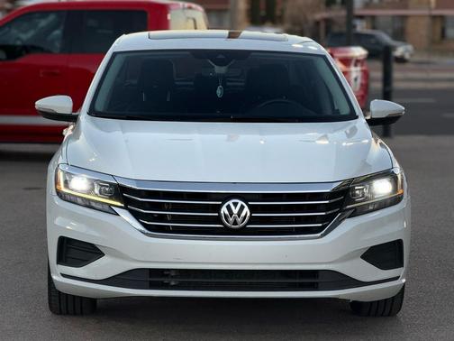 2022 Volkswagen Passat 2.0T SE