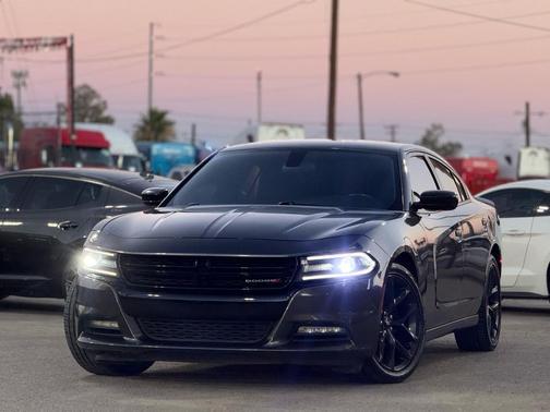 2019 Dodge Charger SXT