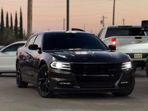 2019 Dodge Charger SXT
