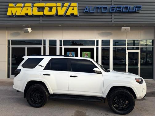 2022 Toyota 4Runner TRD Off Road