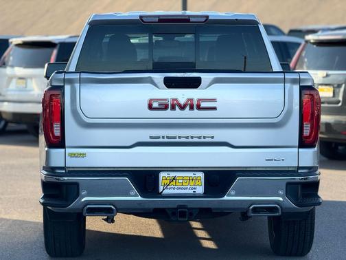 2022 GMC Sierra 1500 SLT