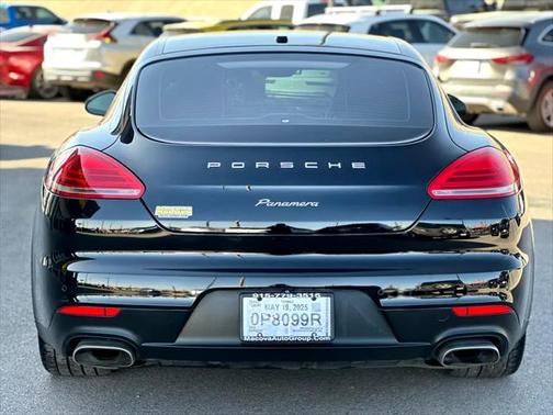 2014 Porsche Panamera 4