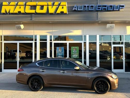 2019 INFINITI Q70 3.7X LUXE