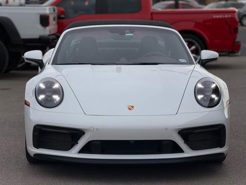 2024 Porsche 911 Targa