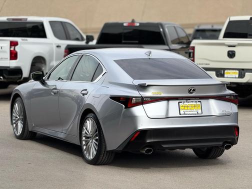 2022 Lexus IS 300 Base