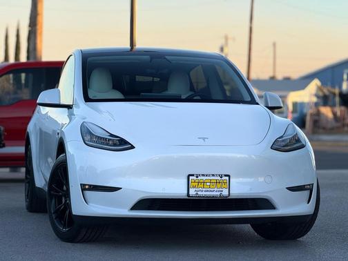 2021 Tesla Model Y Long Range Dual Motor All-Wheel Drive