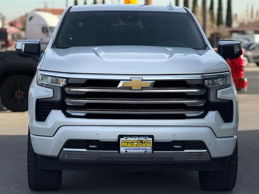 2022 Chevrolet Silverado 1500 High Country