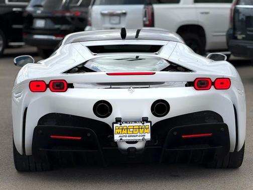 2022 Ferrari SF90 Stradale Coupe