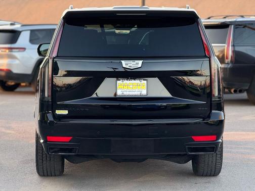 2022 Cadillac Escalade ESV Sport Platinum