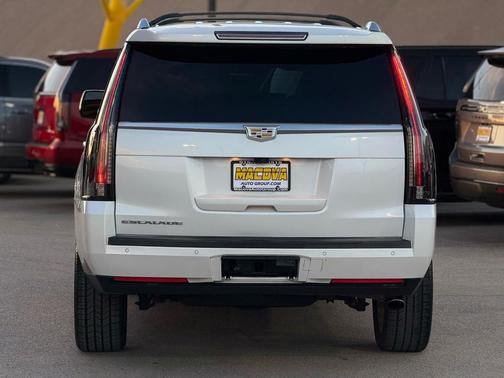 2018 Cadillac Escalade Premium Luxury