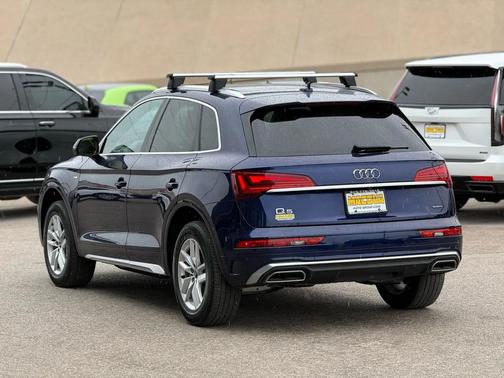 Navarra Blue Metallic 2022 Audi Q5 45 S line Premium