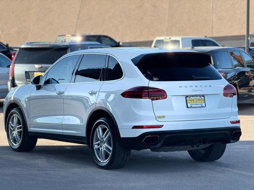 2017 Porsche Cayenne Cayenne