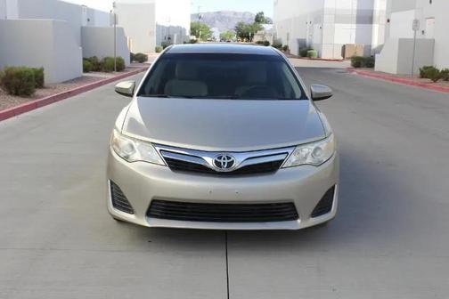 Creme Brulee Mica 2014 Toyota Camry LE