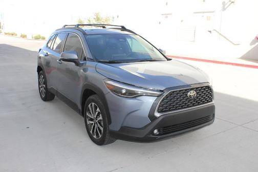 2024 Toyota Corolla Cross XLE