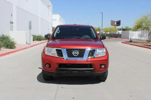 Red 2018 Nissan Frontier SV