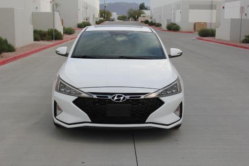 2020 Hyundai ELANTRA Sport