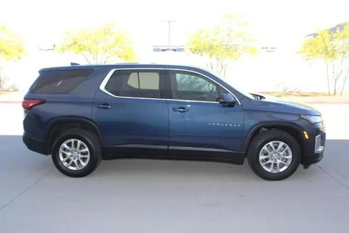 2022 Chevrolet Traverse LS