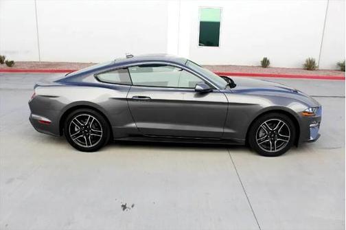 2022 Ford Mustang EcoBoost