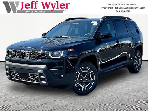 Diamond Black Crystal Pearlcoat 2026 Jeep Cherokee Laredo 4x4