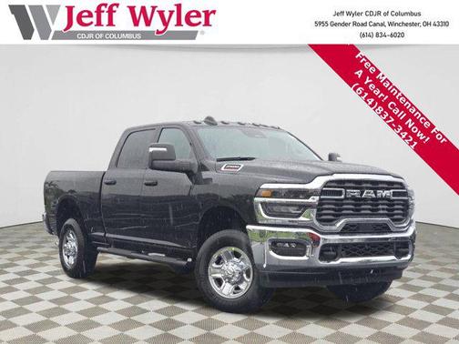 2025 RAM 2500 Tradesman Crew Cab 4x4 6'4' Box