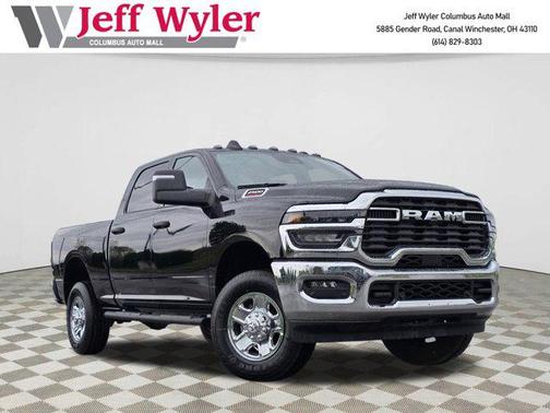 2025 RAM 2500 Tradesman Crew Cab 4x4 6'4' Box