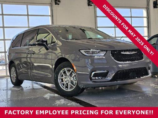 2025 Chrysler Pacifica L