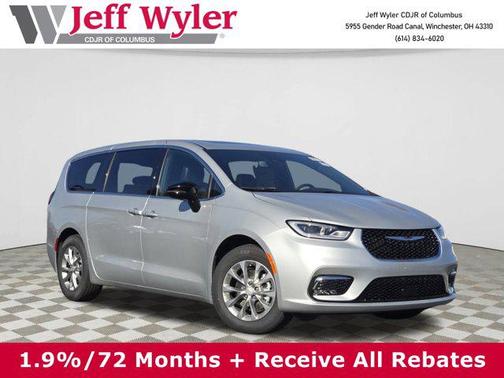 Silver Mist Clearcoat 2026 Chrysler Pacifica Limited