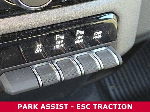 2026 RAM 1500 Warlock Crew Cab 4x4 5'7' Box