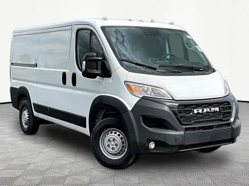 Bright White Clearcoat 2026 RAM ProMaster 1500 Low Roof