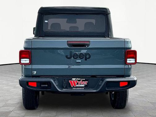 Anvil Clearcoat 2026 Jeep Gladiator Sport S