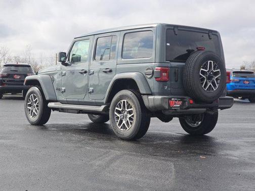 2026 Jeep Wrangler 4-Door Sahara 4x4